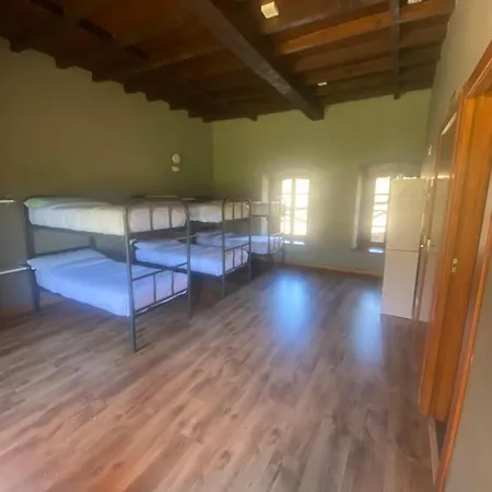 De Arrojo Hostel Bárzana