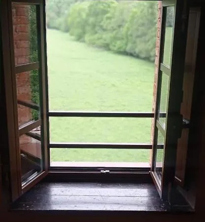 Hostal De Arrojo Bárzana